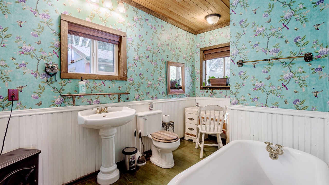 Photo of Bathroom in Bailey