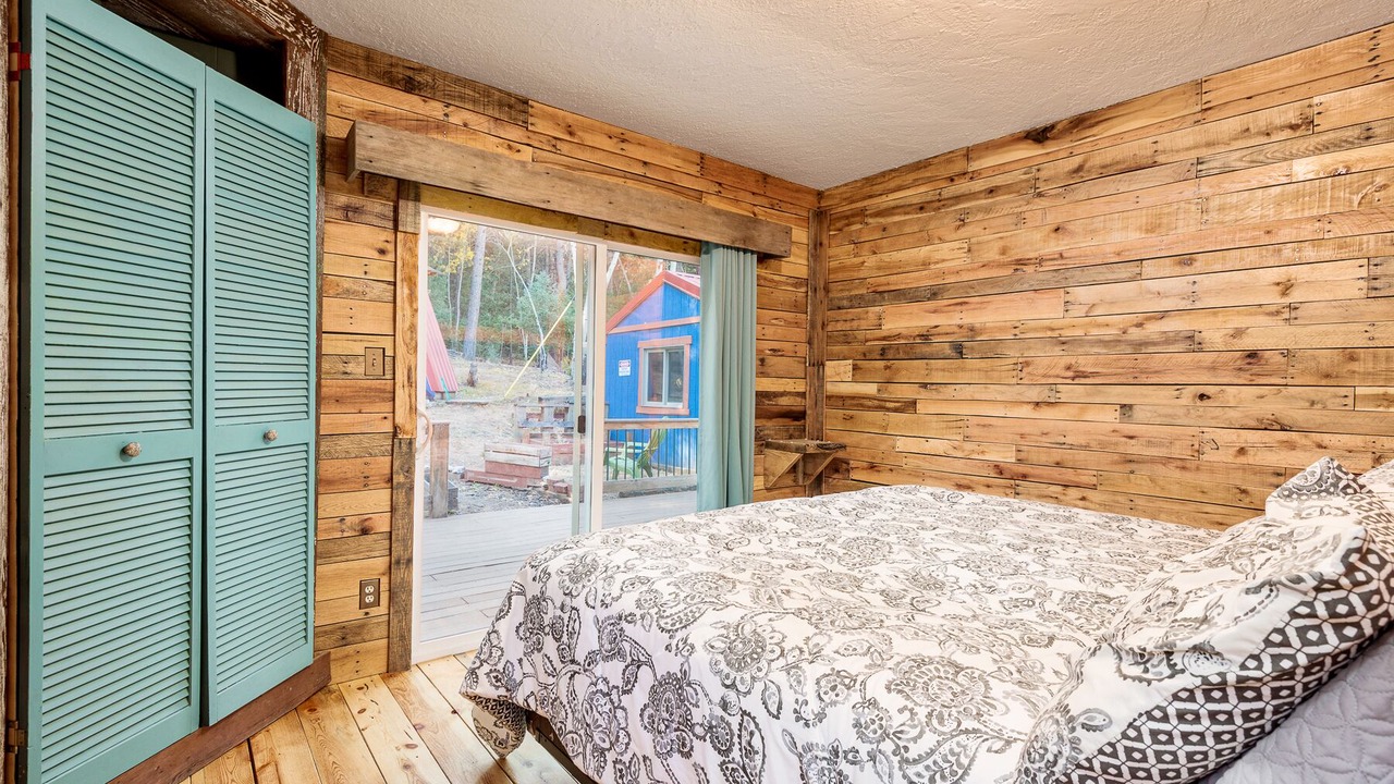Photo of Bedroom in Bailey