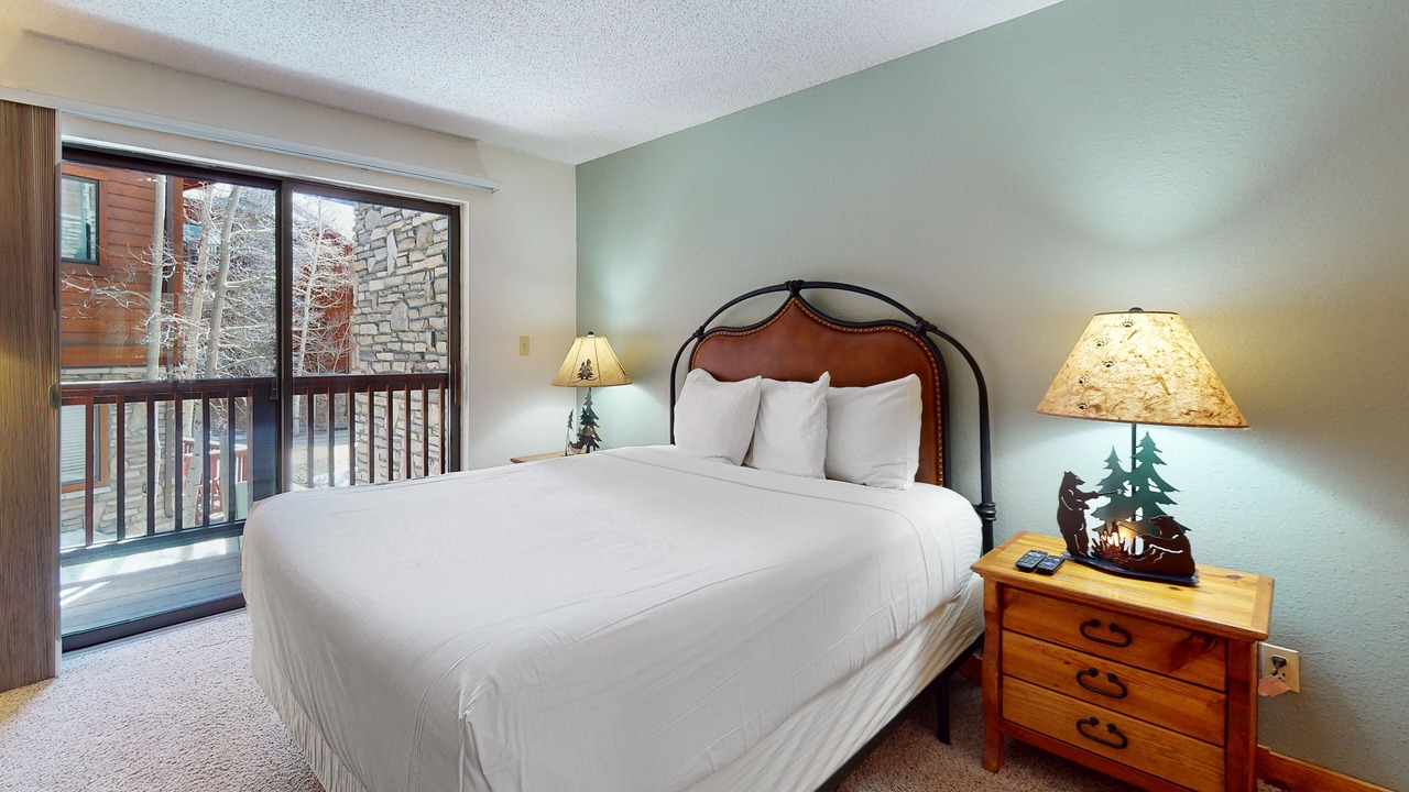 Photo of Bedroom in Four O'Clock