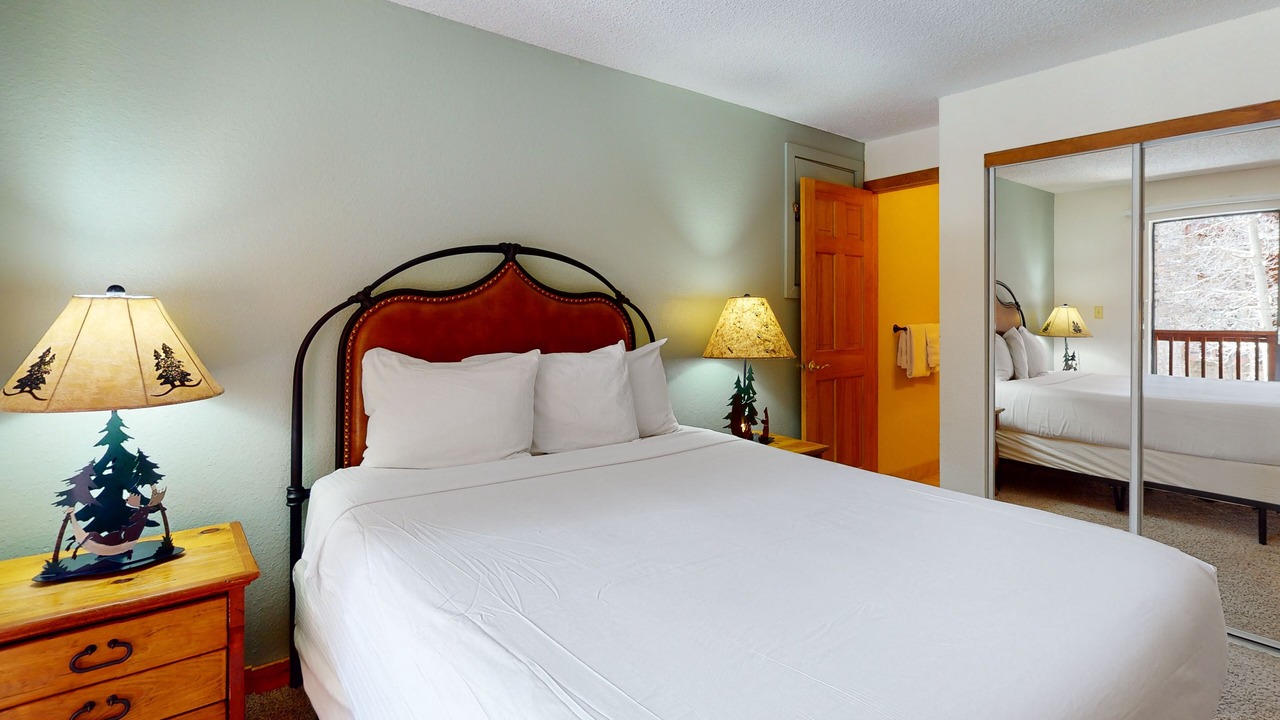 Photo of Bedroom in Four O'Clock