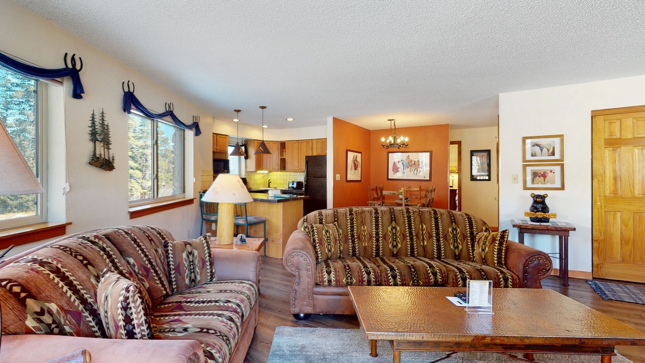 Photo of Livingroom in Four O'Clock