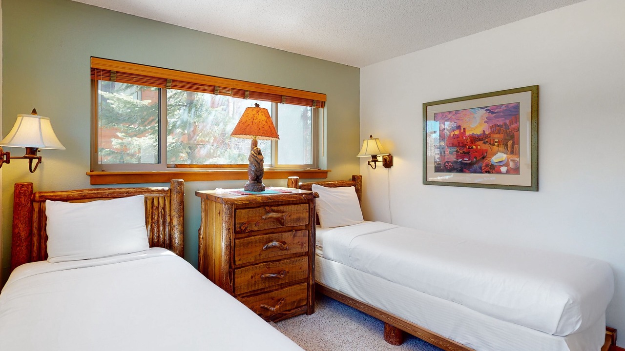 Photo of Bedroom in Four O'Clock