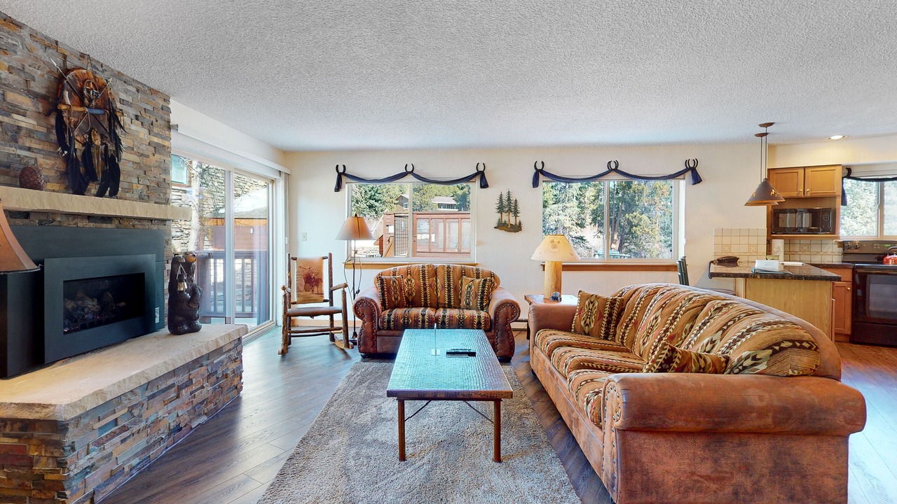 Photo of Livingroom in Four O'Clock