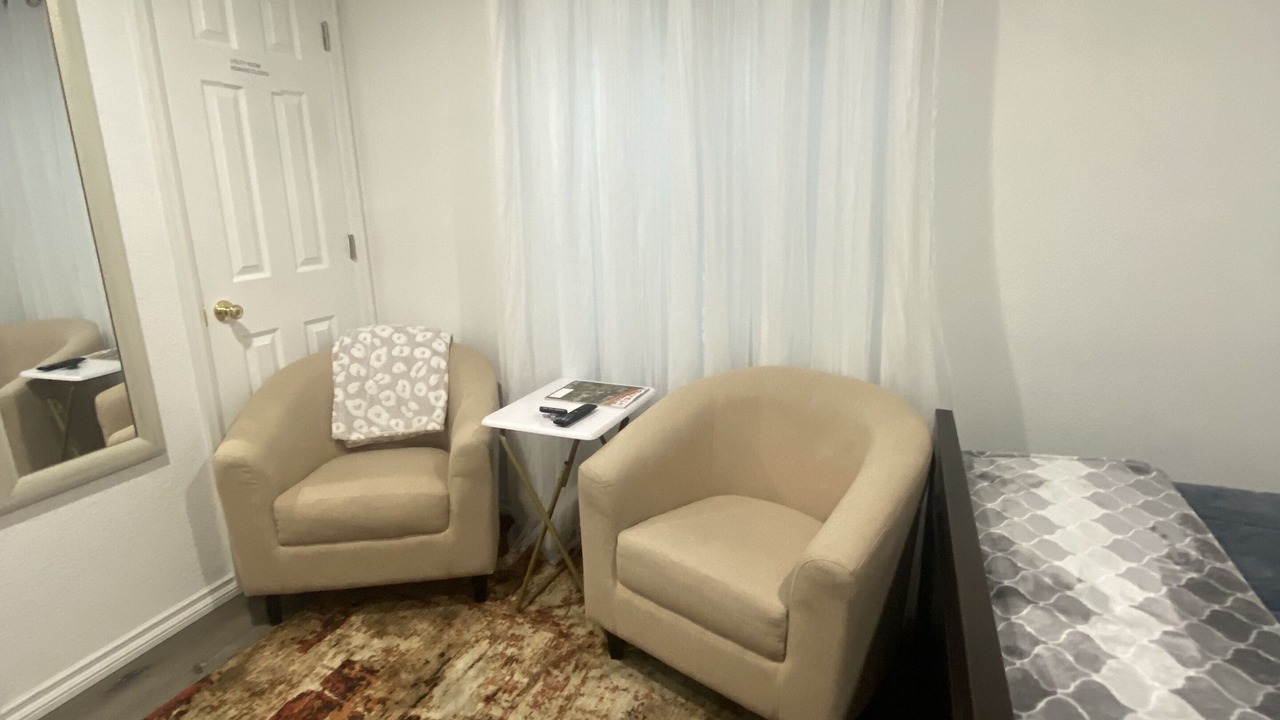Photo of Bedroom in The Conservatory at the Plains
