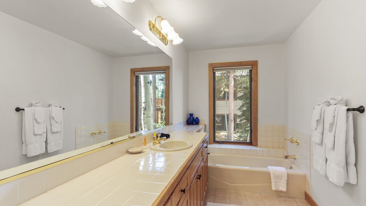 Photo of Bathroom in Three Peaks