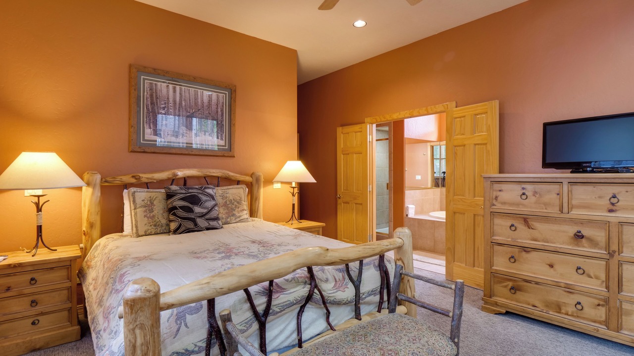 Photo of Bedroom in Warrior's Mark West