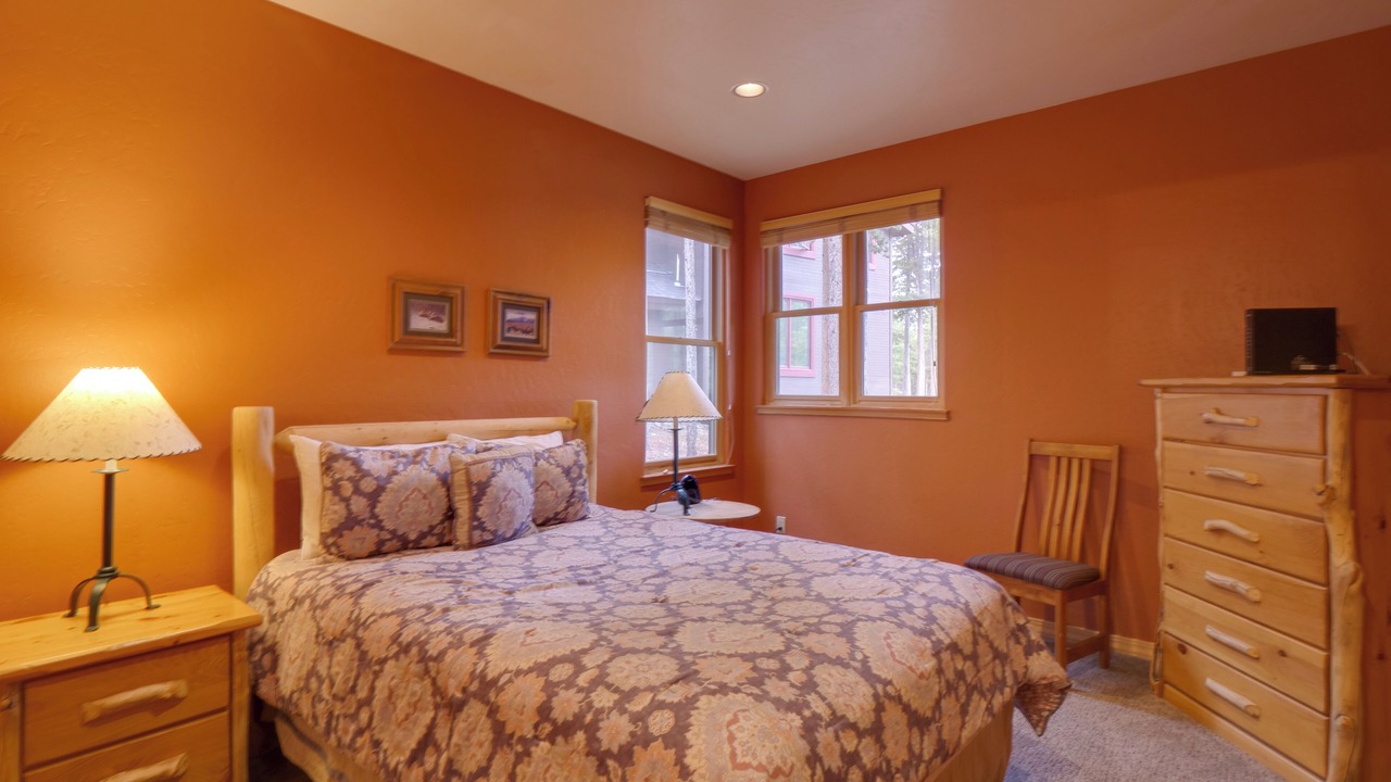 Photo of Bedroom in Warrior's Mark West