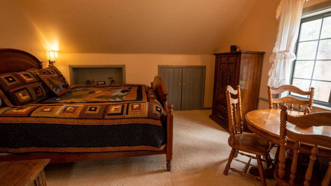 Photo of Bedroom in Crystal Lake