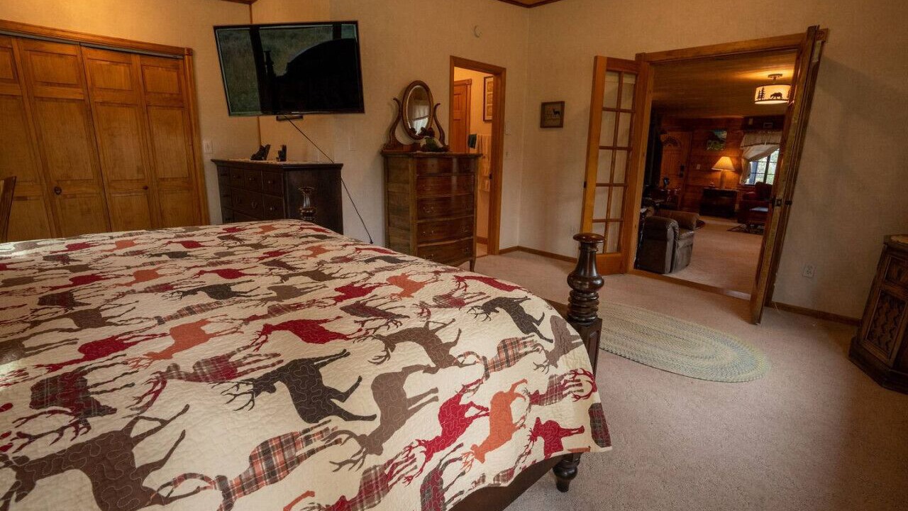Photo of Bedroom in Crystal Lake