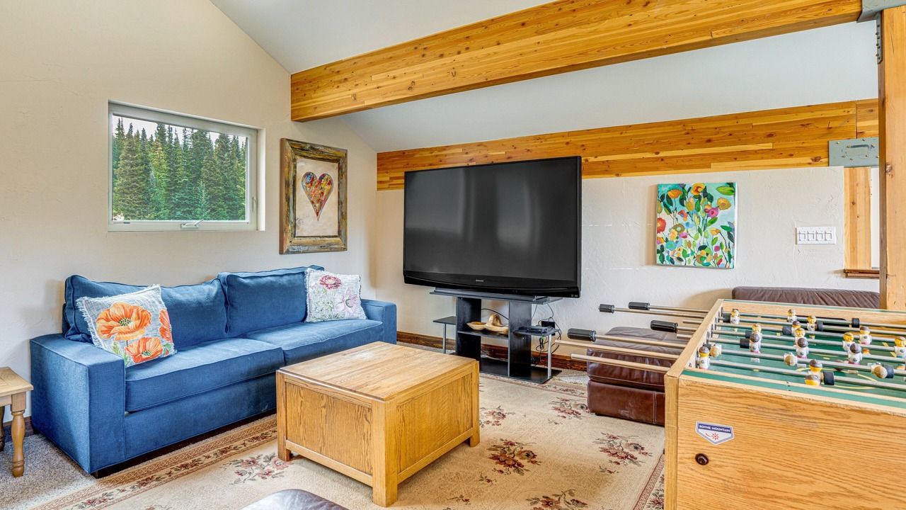 Photo of Livingroom in Quandary Village