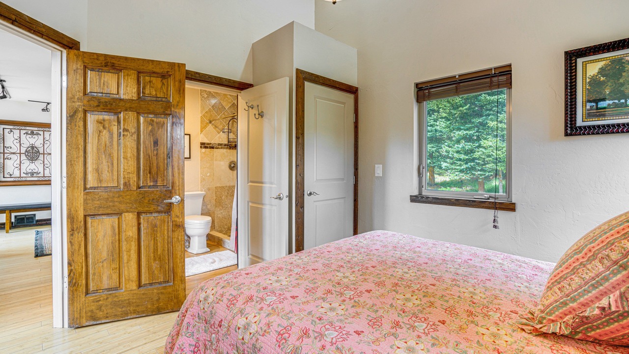 Photo of Bedroom in Quandary Village