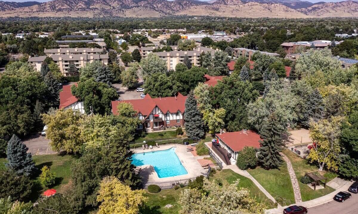 Photo of Outdoor in Glenwood Grove - North Iris