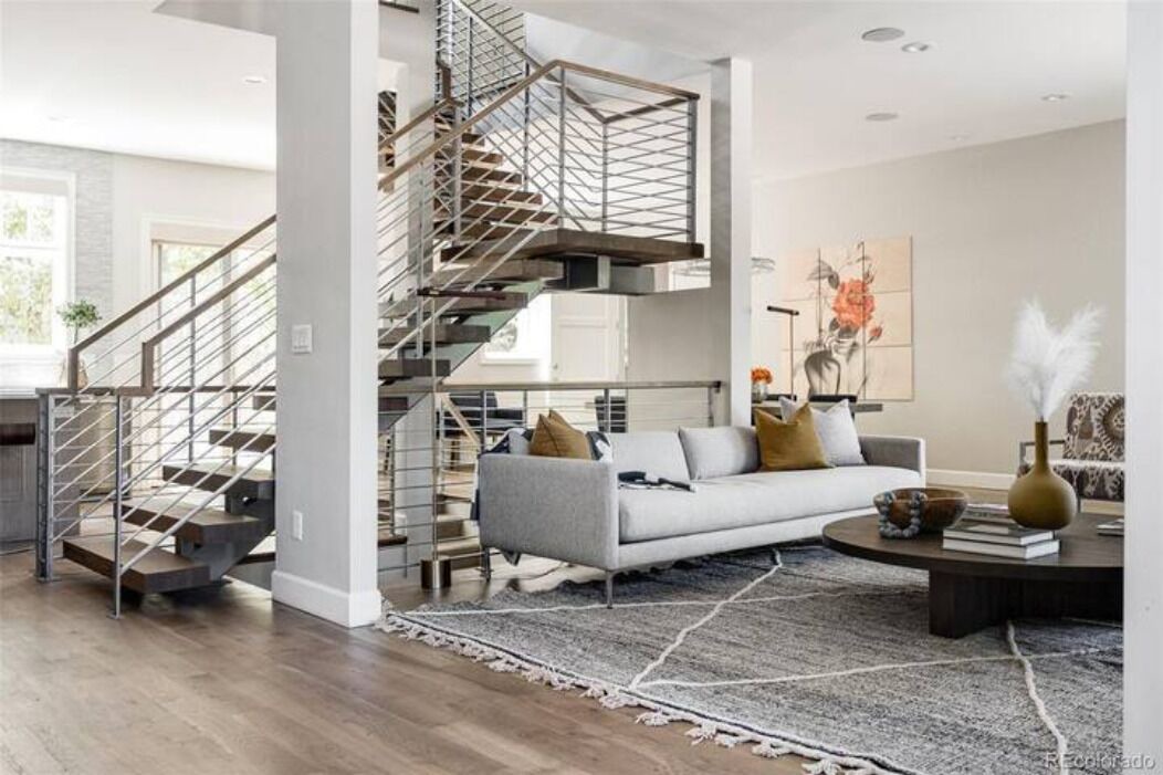 Photo of Livingroom in Hilltop
