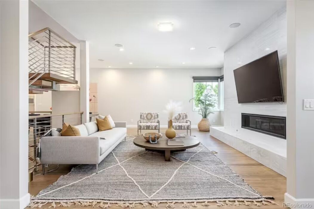 Photo of Livingroom in Hilltop