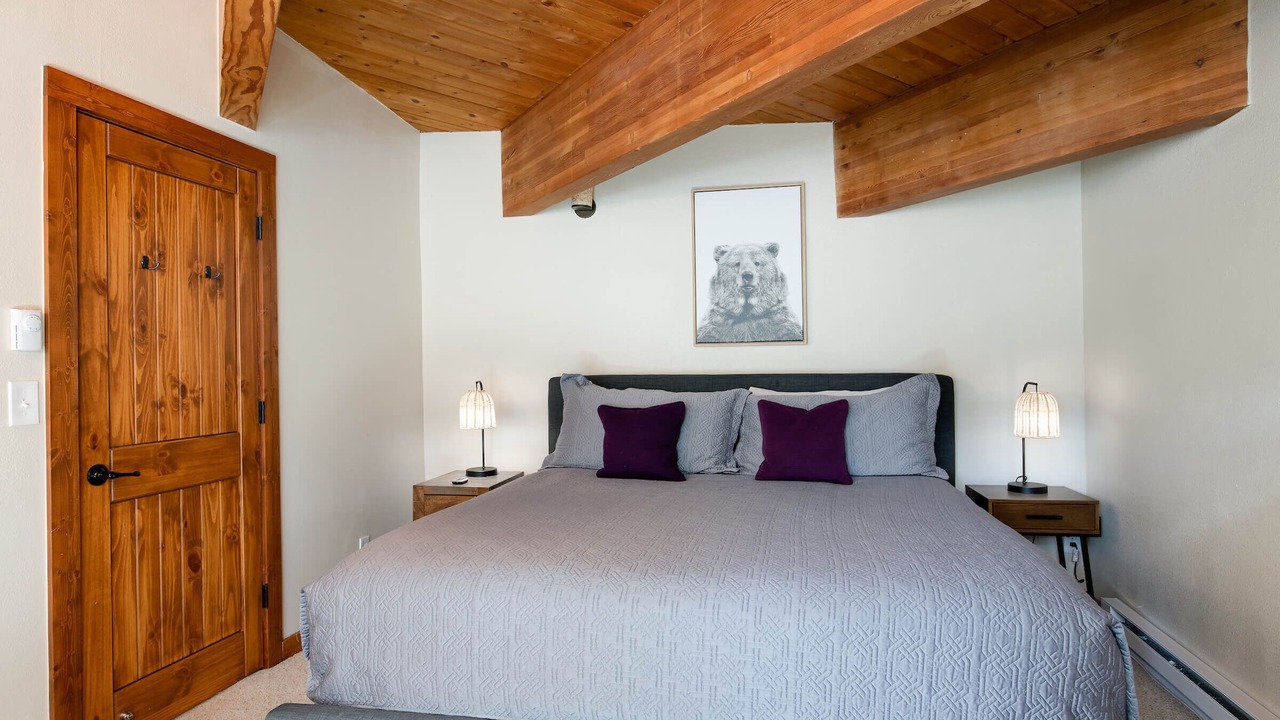 Photo of Bedroom in Forest Hills