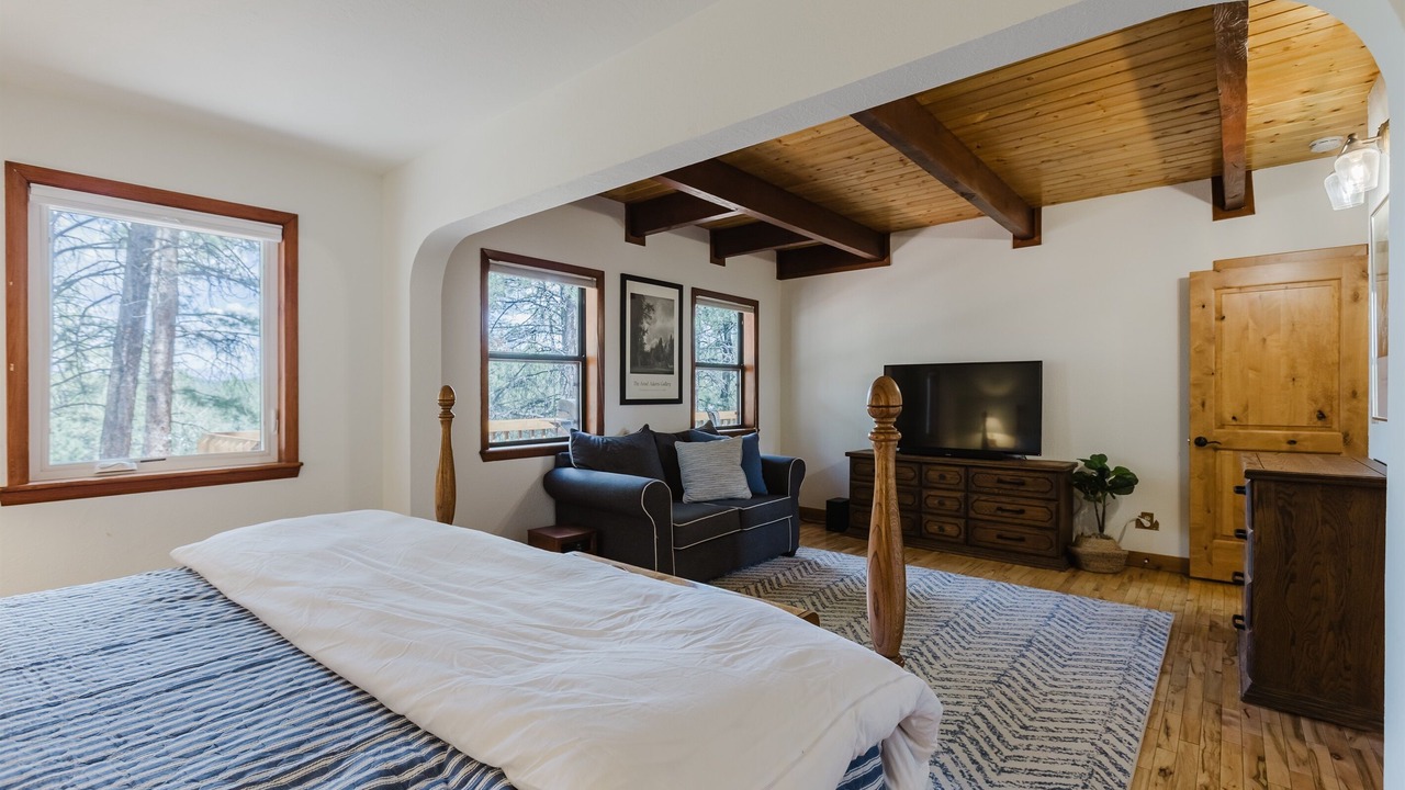 Photo of Bedroom in Twin Creek Village