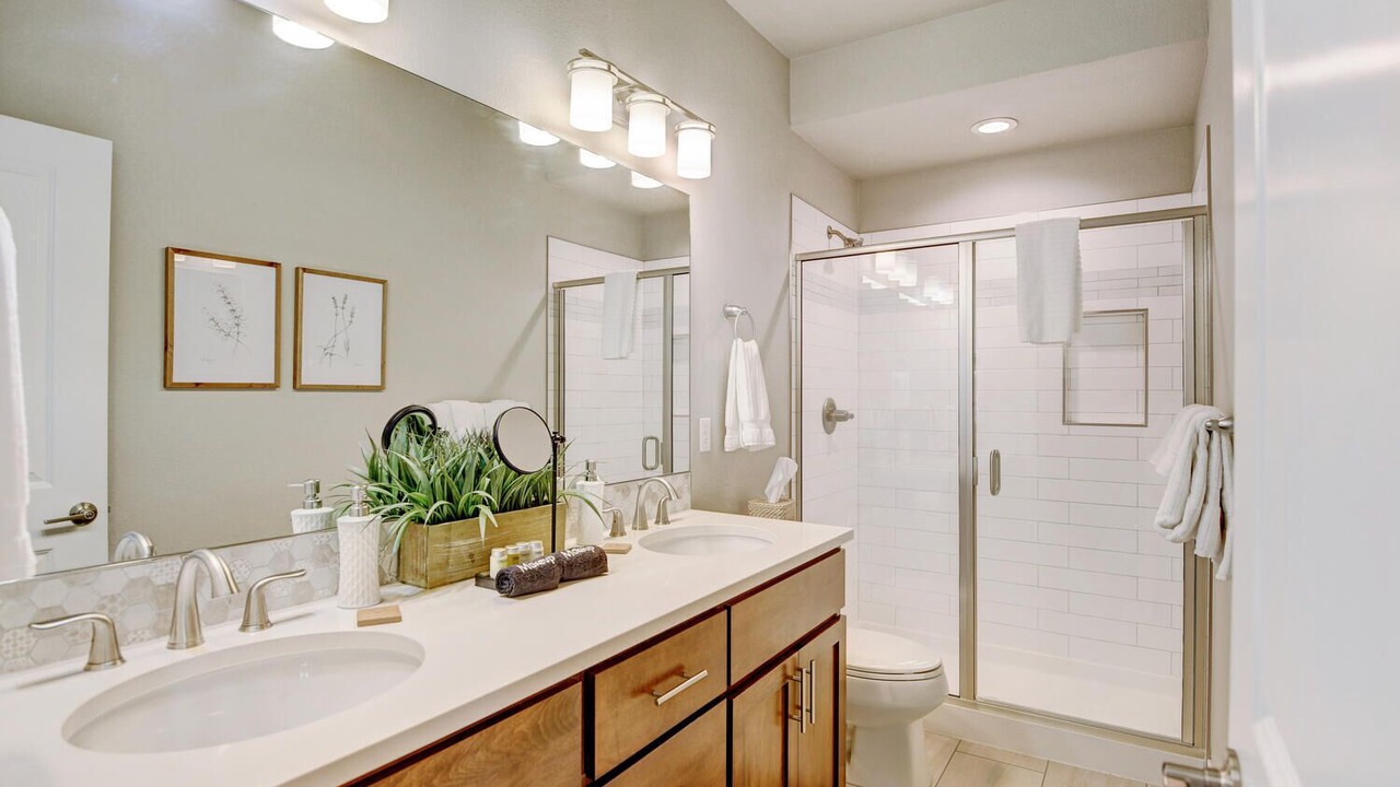 Photo of Bathroom in Rendezvous