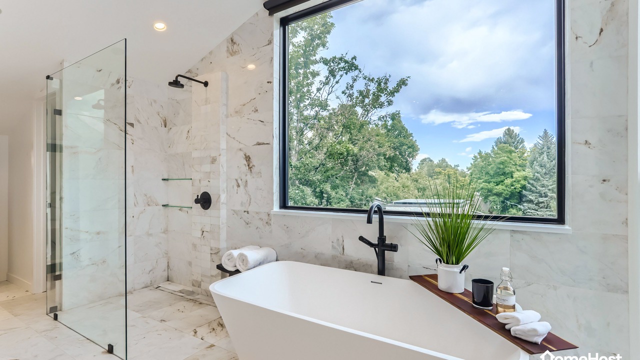 Photo of Bathroom in Interurban Park
