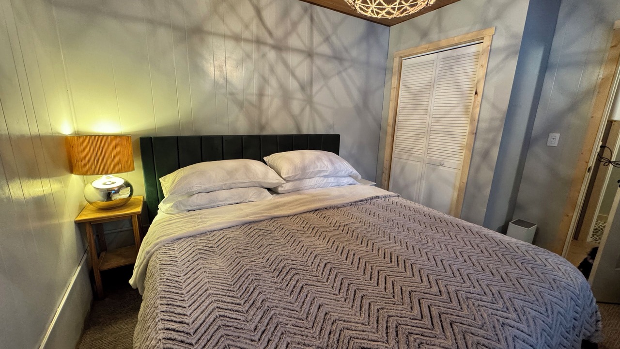 Photo of Bedroom in Lake City