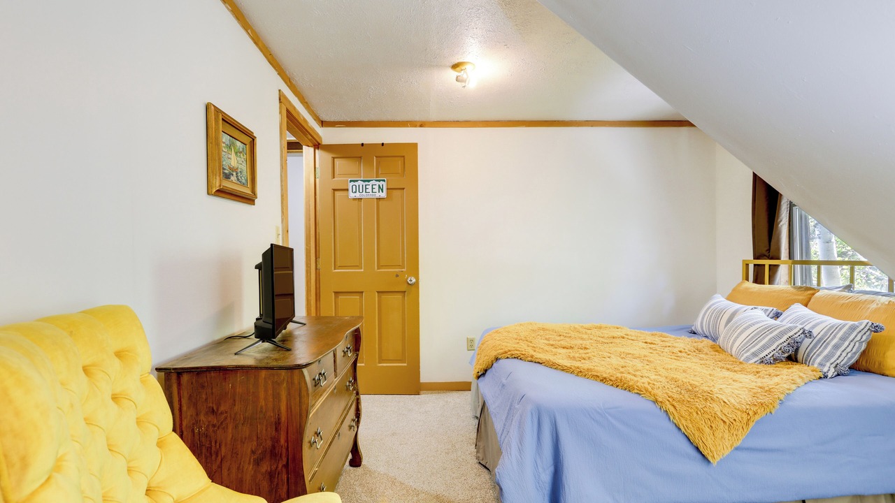 Photo of Bedroom in Glenwood Springs