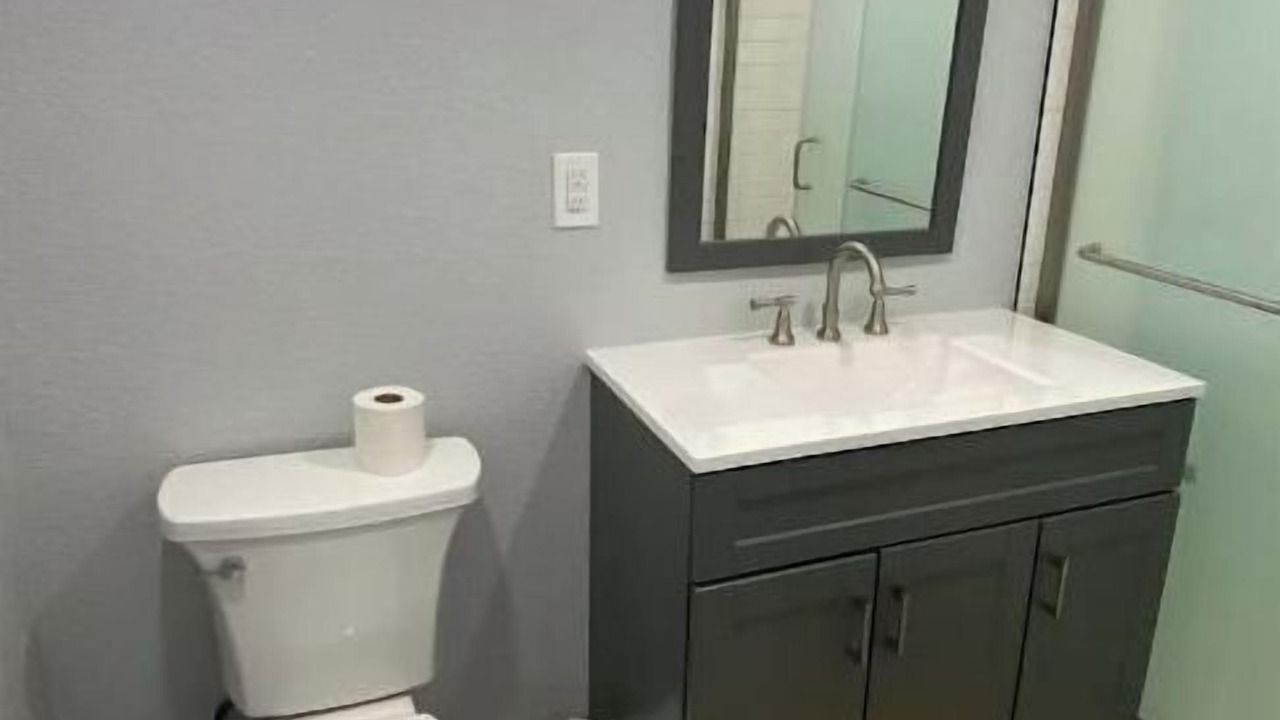 Photo of Bathroom in Curtis Park