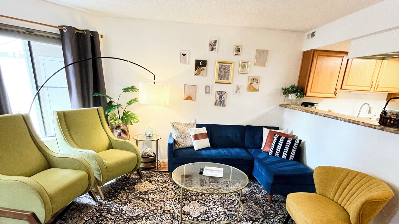 Photo of Livingroom in Foothills