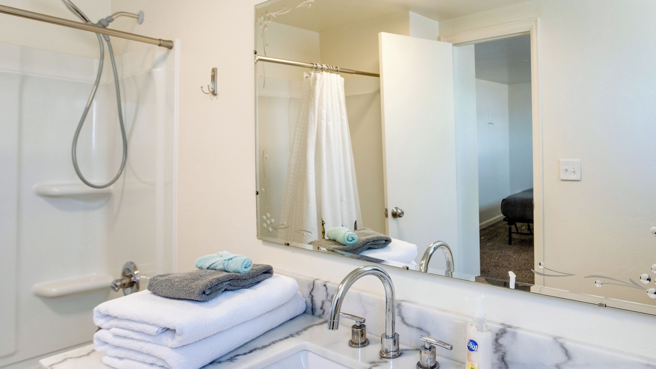 Photo of Bathroom in Pear Park