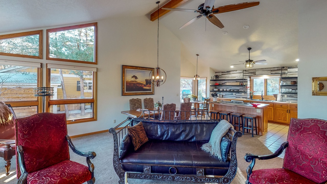 Photo of Livingroom in Greeley
