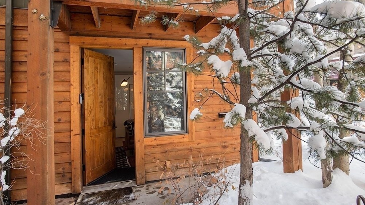 Photo of Outdoor in West End