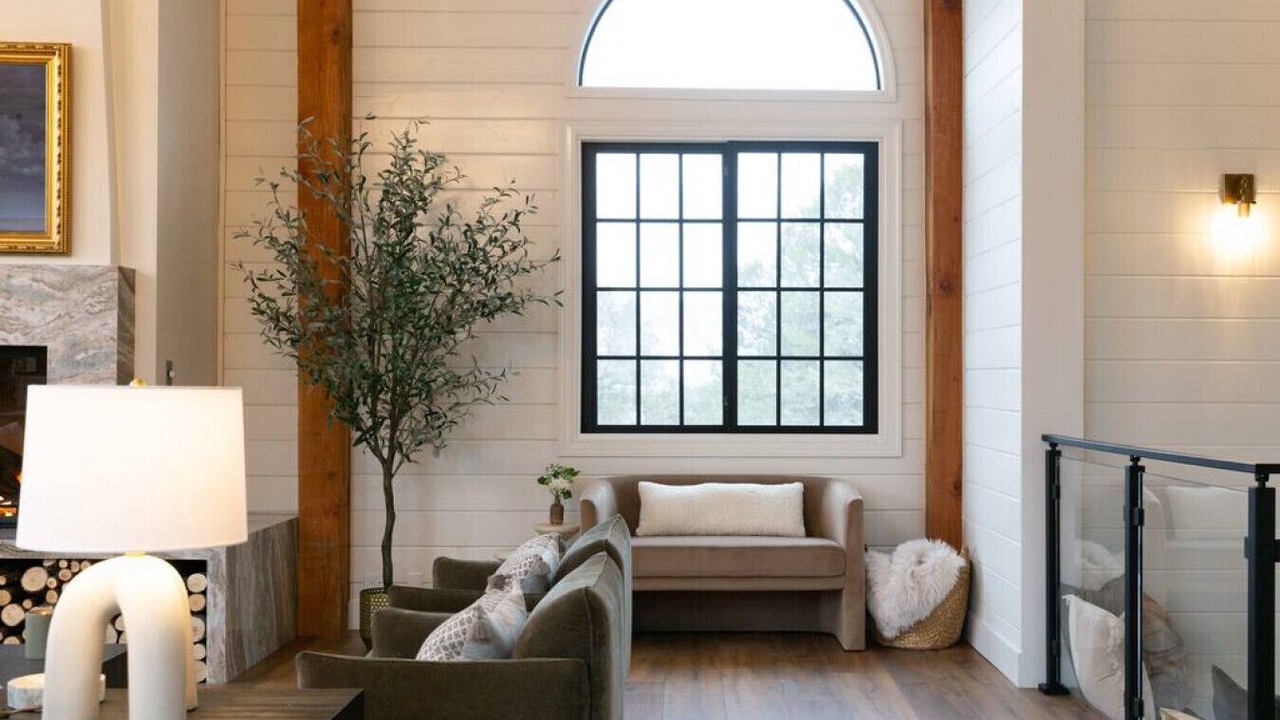 Photo of Bedroom in Missouri Heights