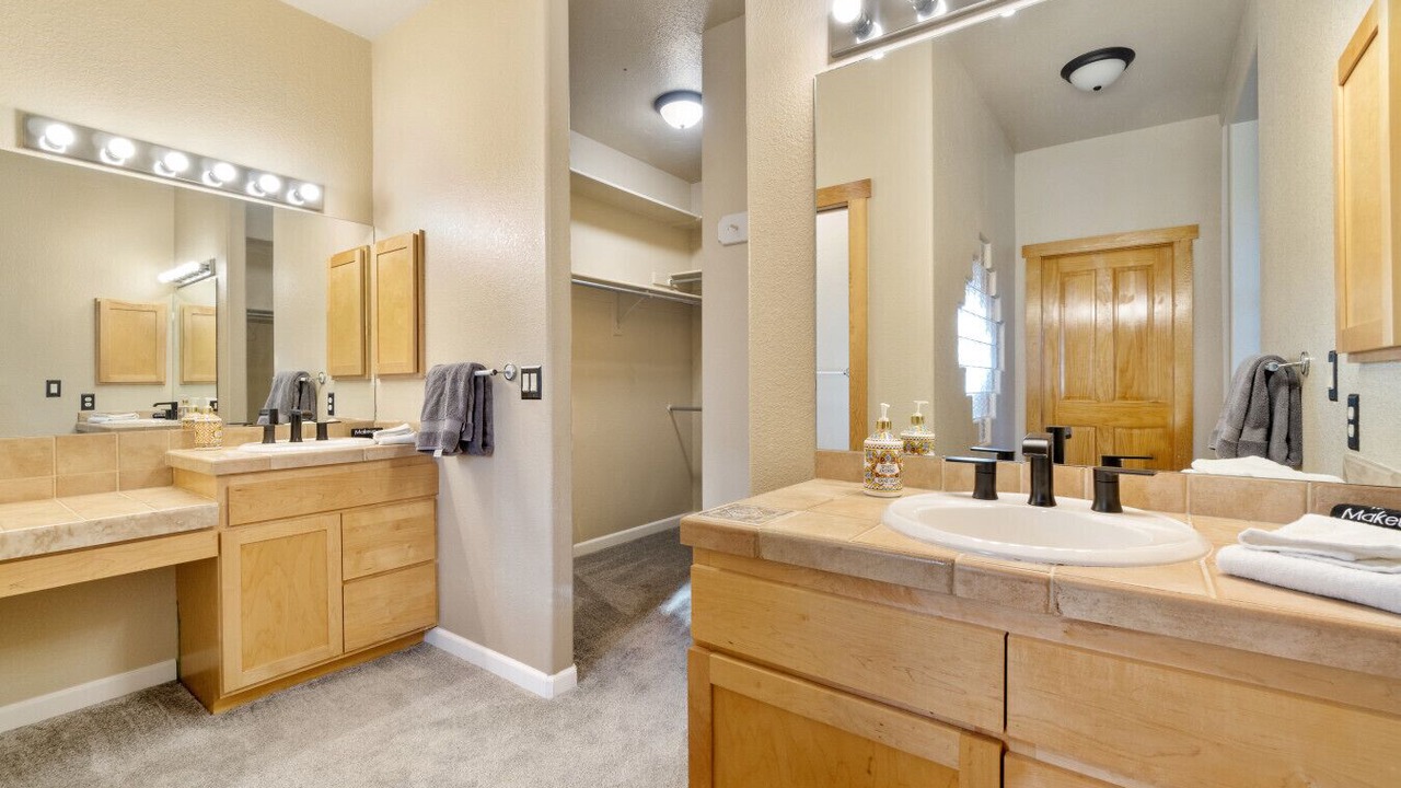 Photo of Bathroom in Skyway