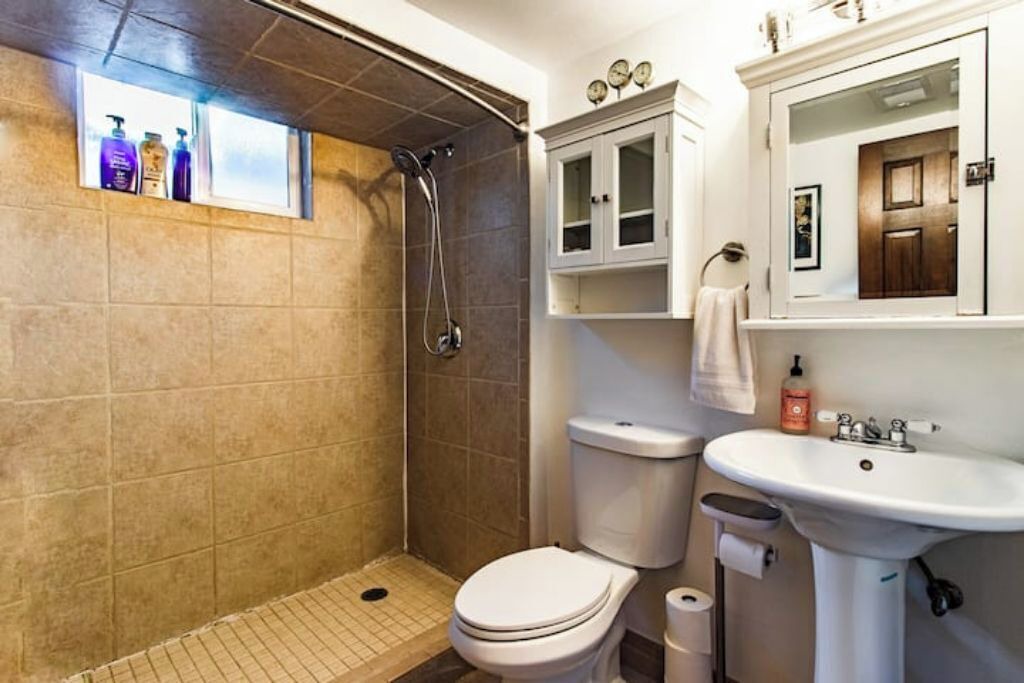 Photo of Bathroom in North Alameda