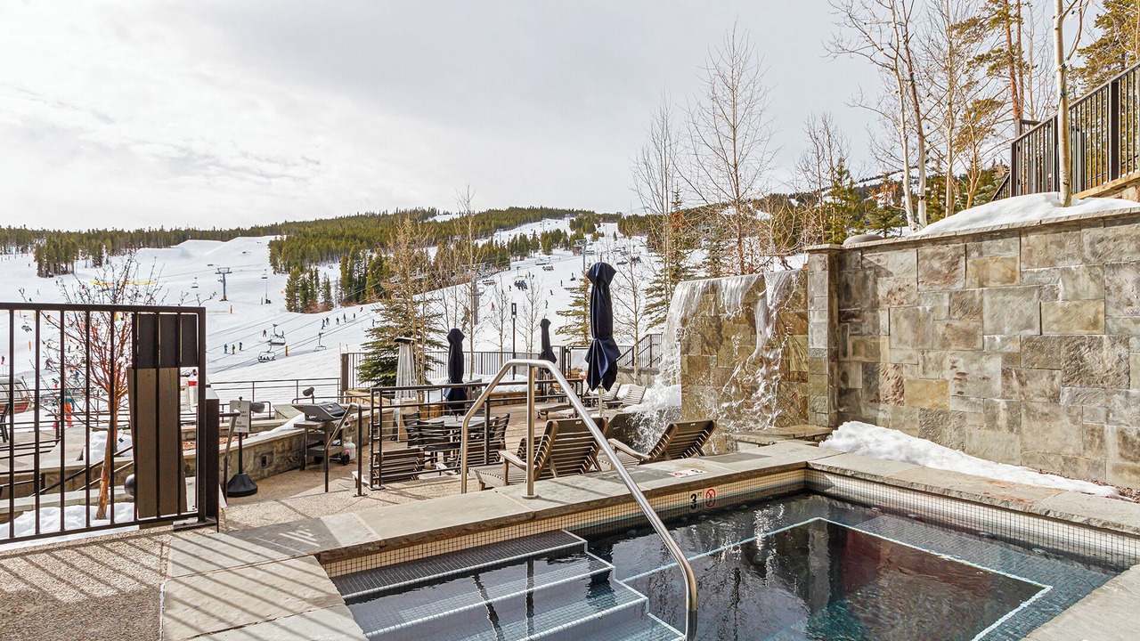Photo of Outdoor in Boulder Ridge