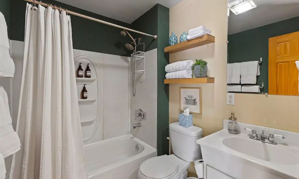 Photo of Bathroom in Alma