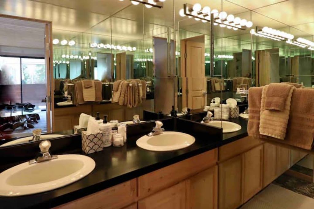 Photo of Bathroom in Aspen