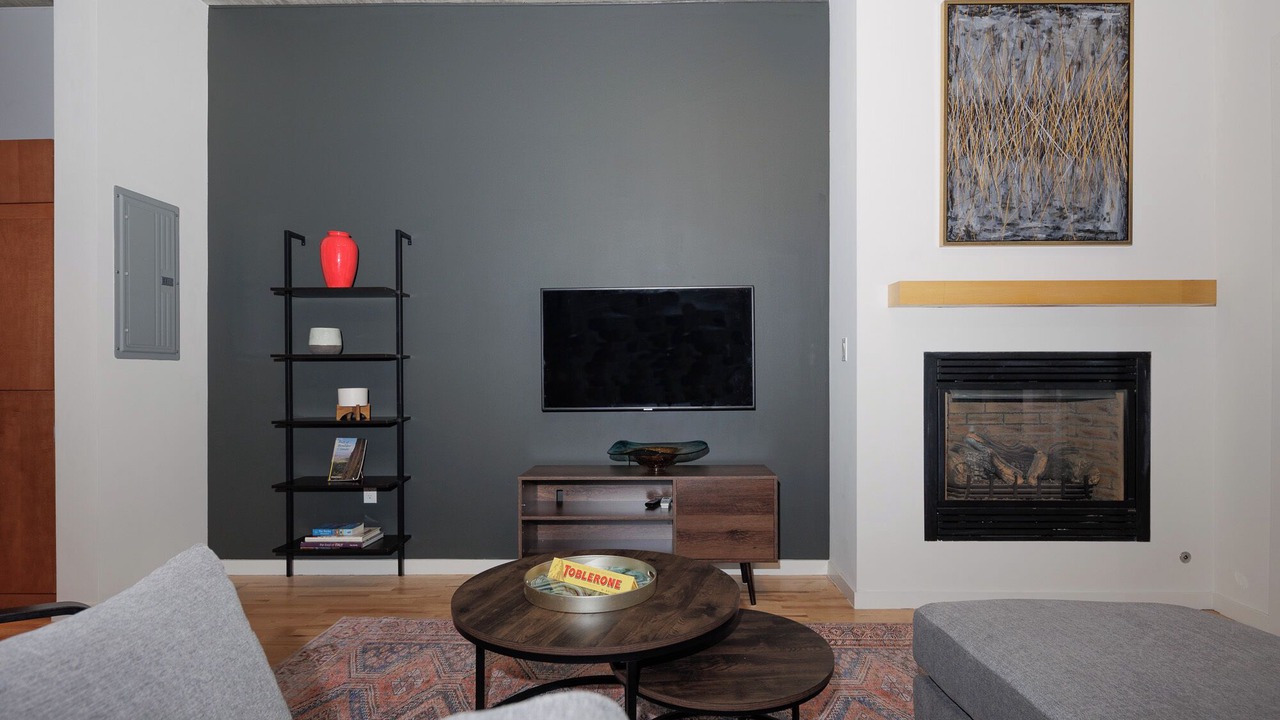 Photo of Livingroom in Central Boulder