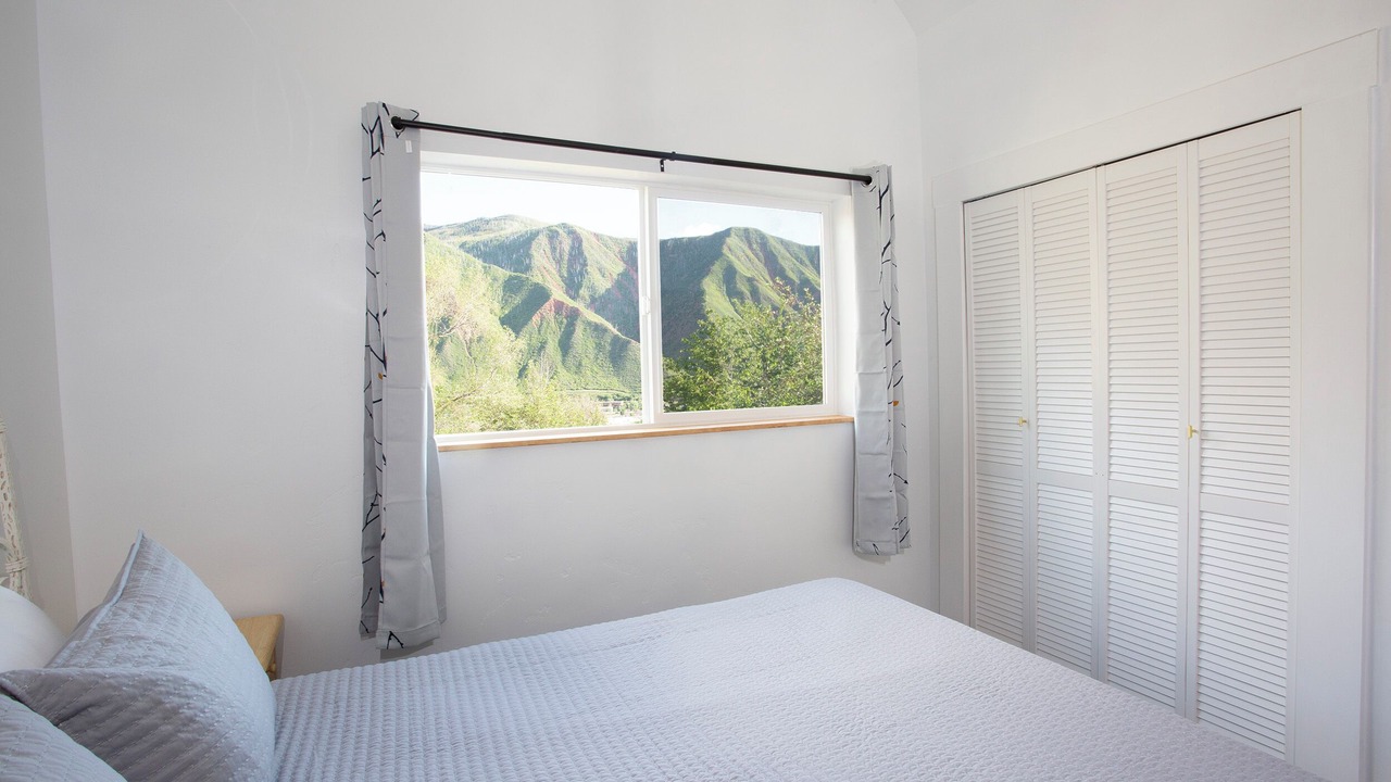 Photo of Bedroom in Glenwood Springs