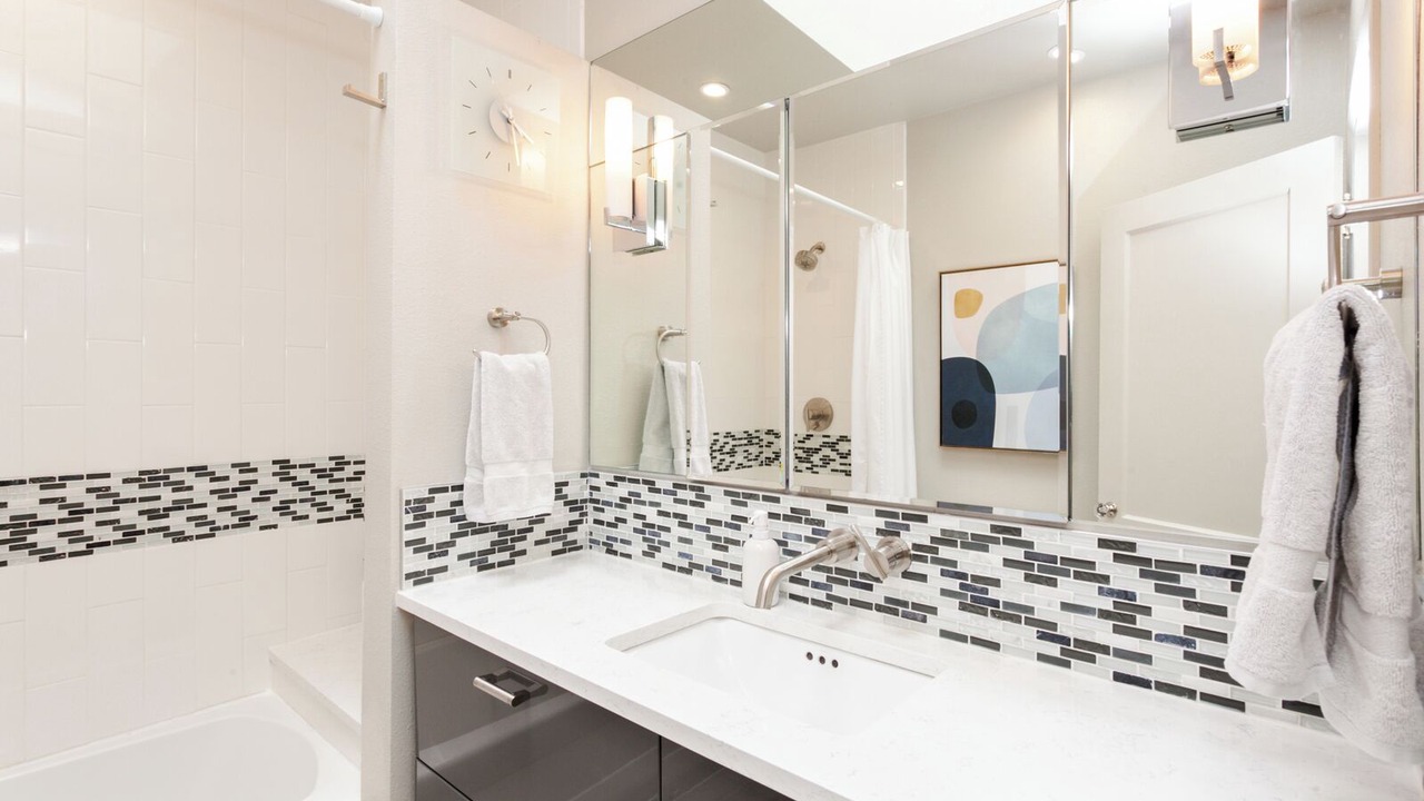 Photo of Bathroom in Congress Park