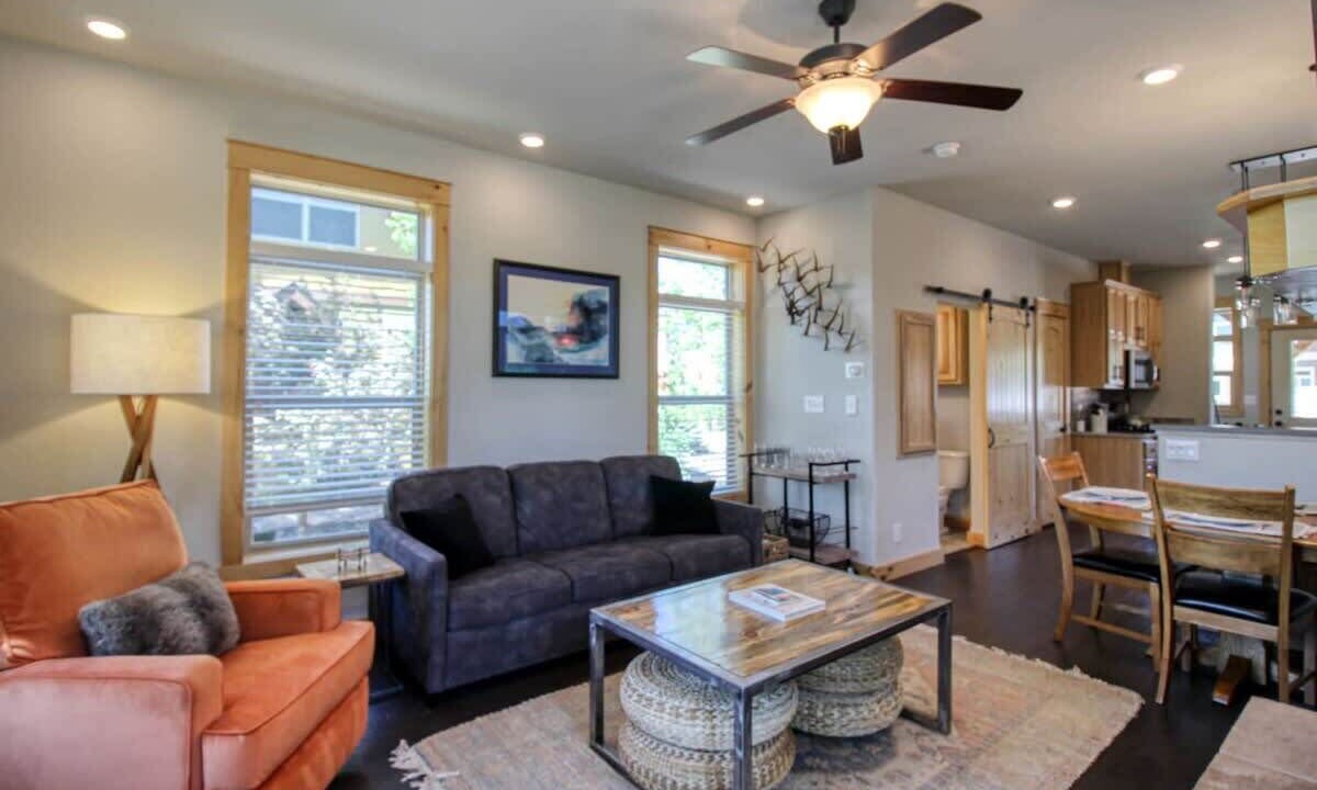 Photo of Livingroom in Granby