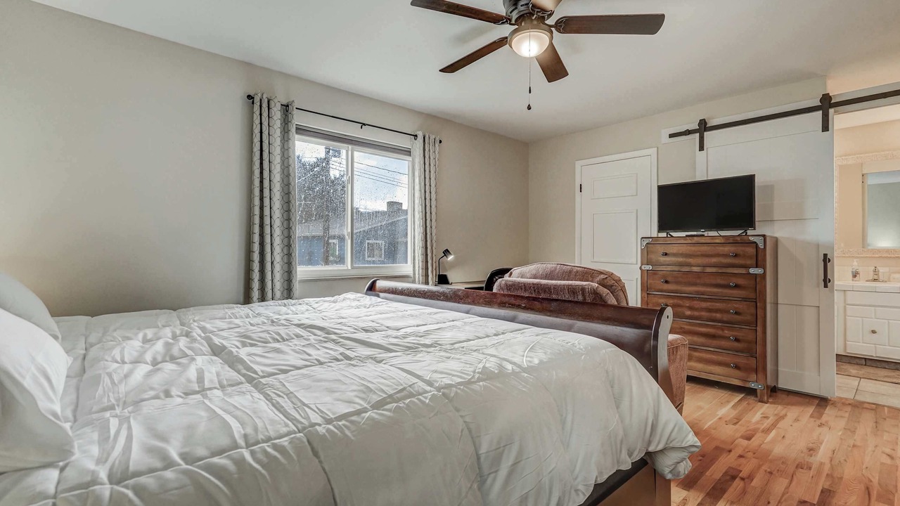 Photo of Bedroom in West Colorado Springs