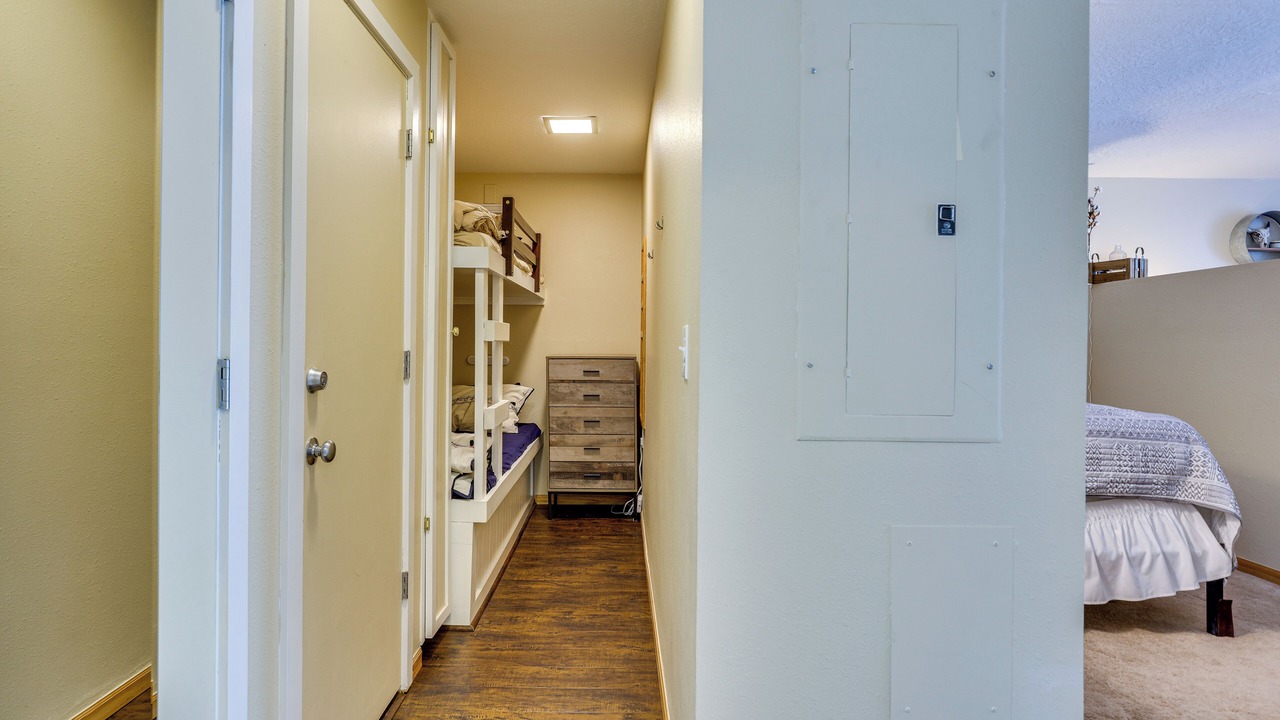 Photo of Bedroom in Lakeside Village