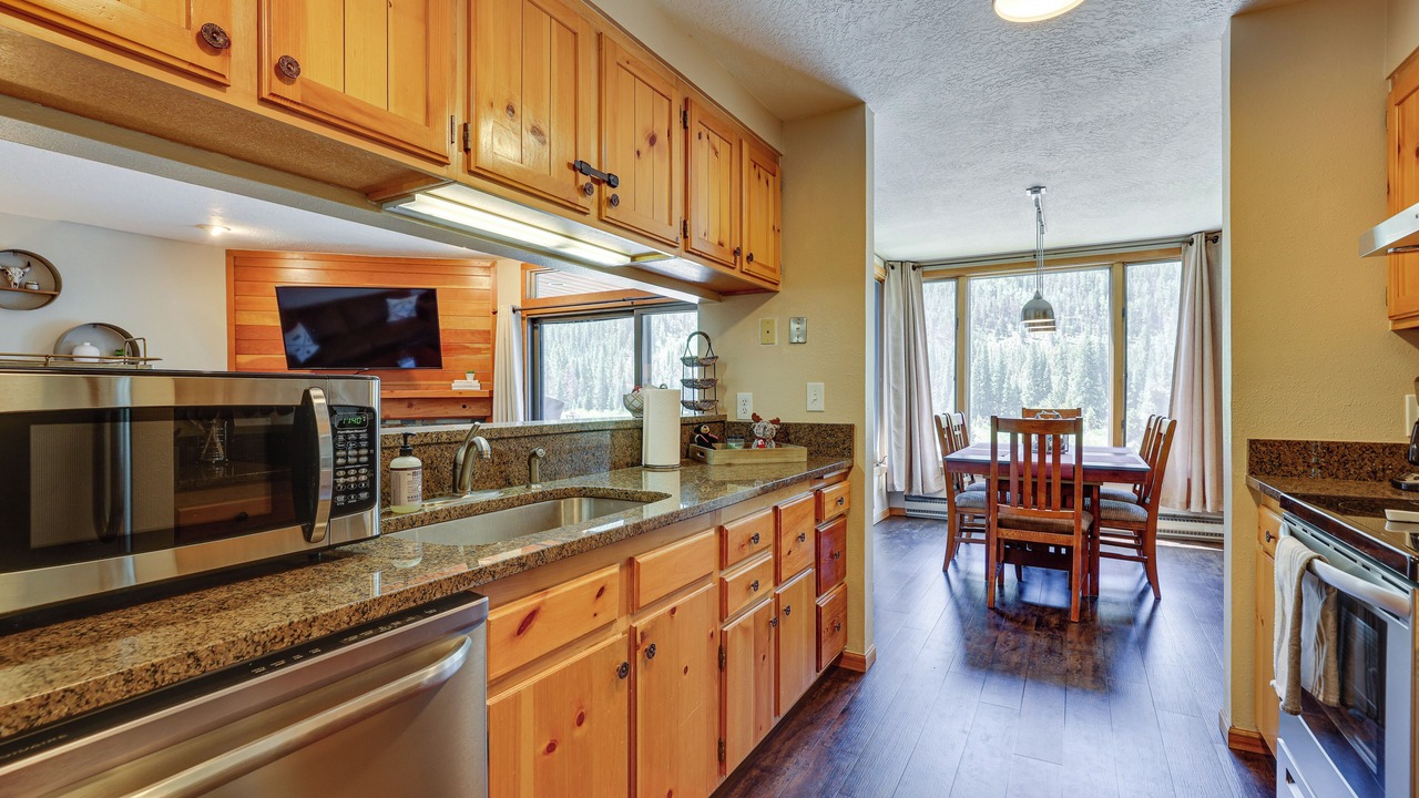 Photo of Kitchen in Lakeside Village