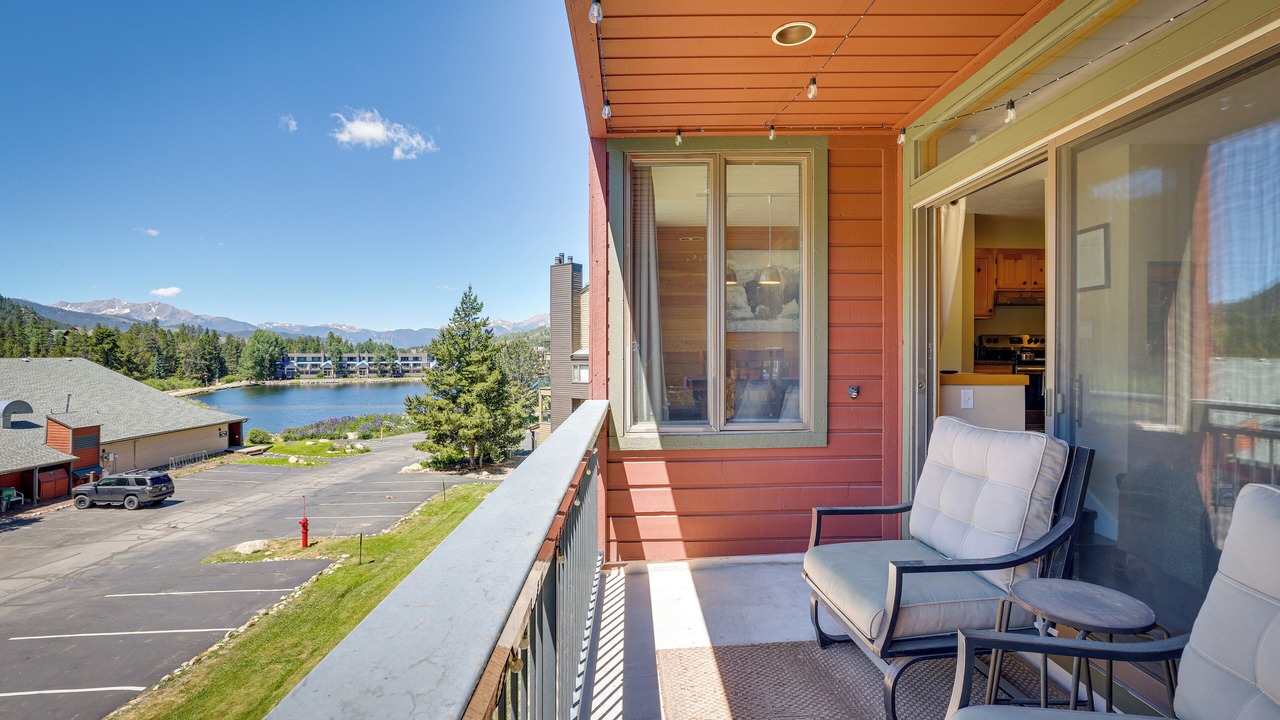 Photo of Patio Balcony in Lakeside Village