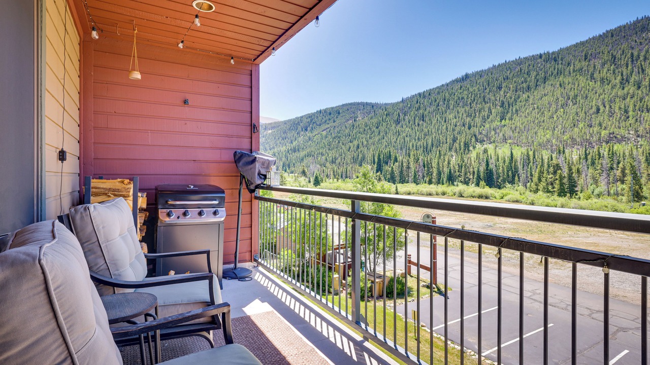 Photo of Patio Balcony in Lakeside Village