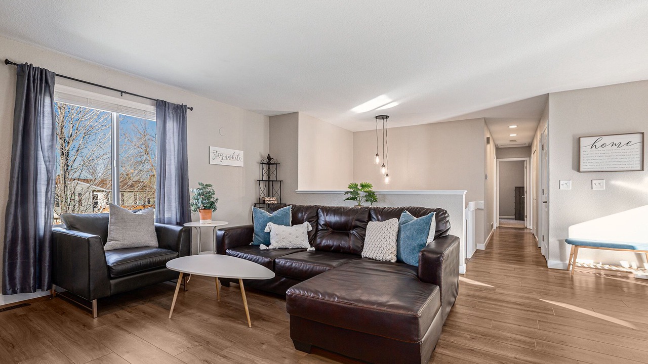 Photo of Livingroom in Castle Rock