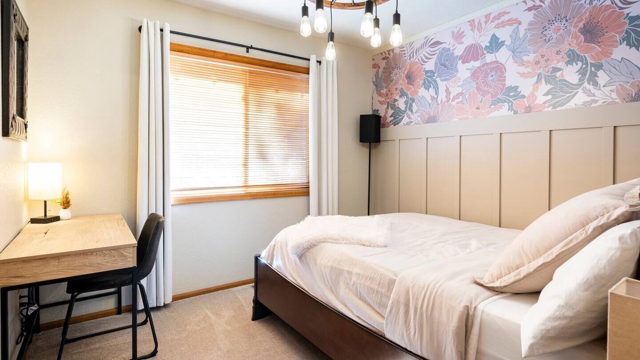 Photo of Bedroom in Black Hawk