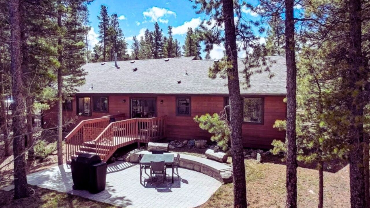Photo of Outdoor in Black Hawk