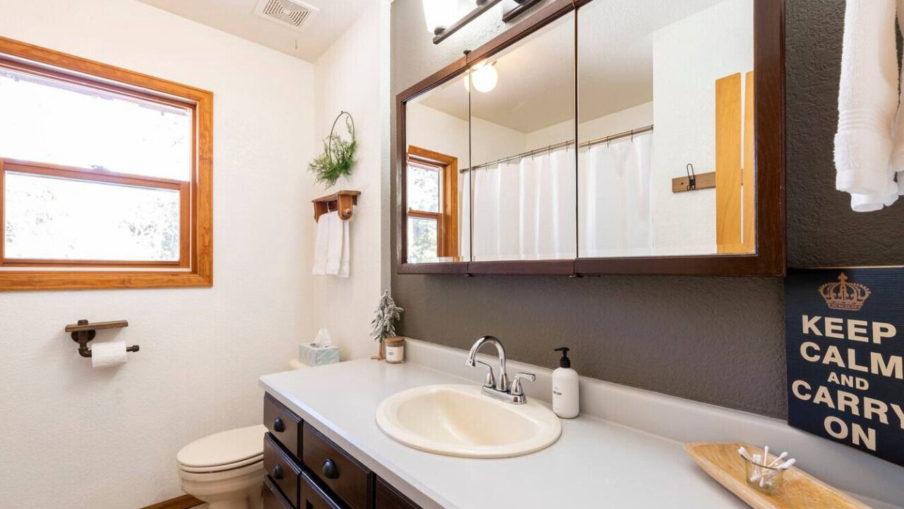 Photo of Bathroom in Black Hawk