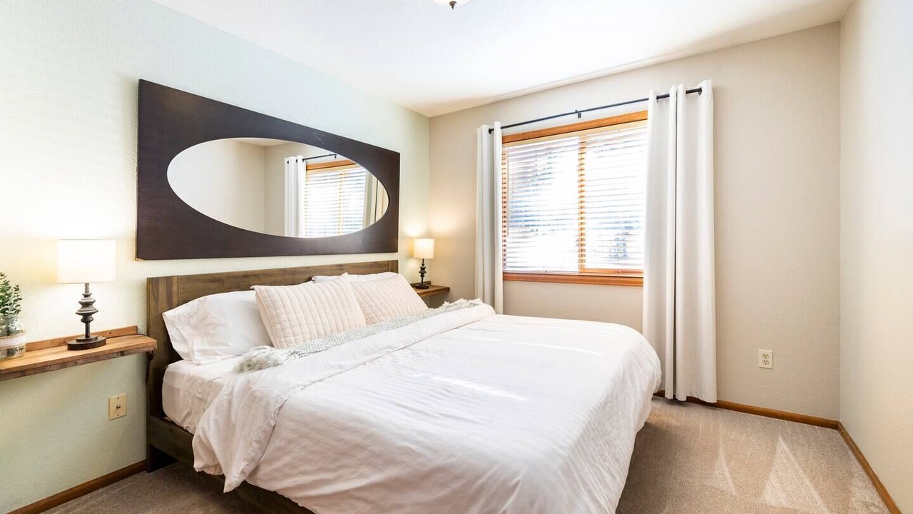 Photo of Bedroom in Black Hawk