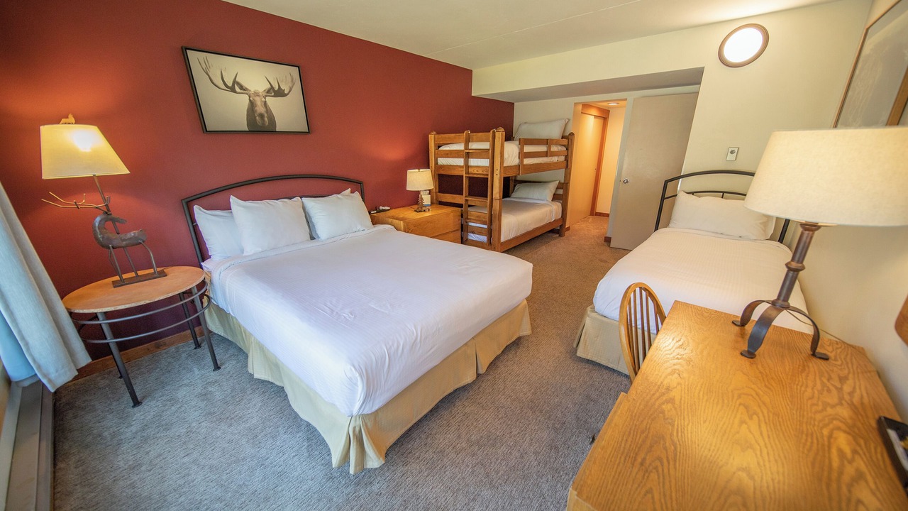 Photo of Bedroom in Lakeside Village